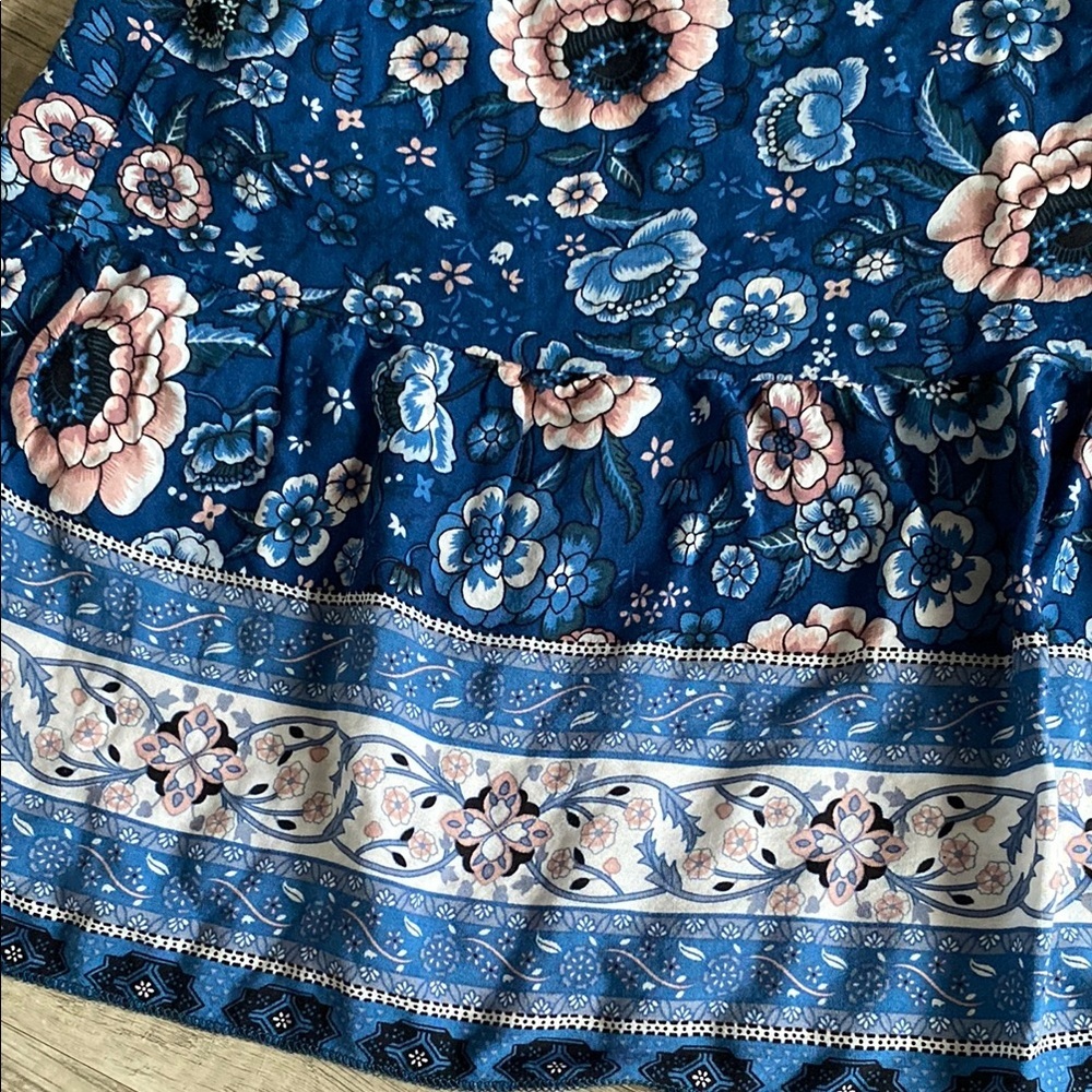 💜 2/$25 Blue and Pink Floral Sundress - Picture 3 of 3